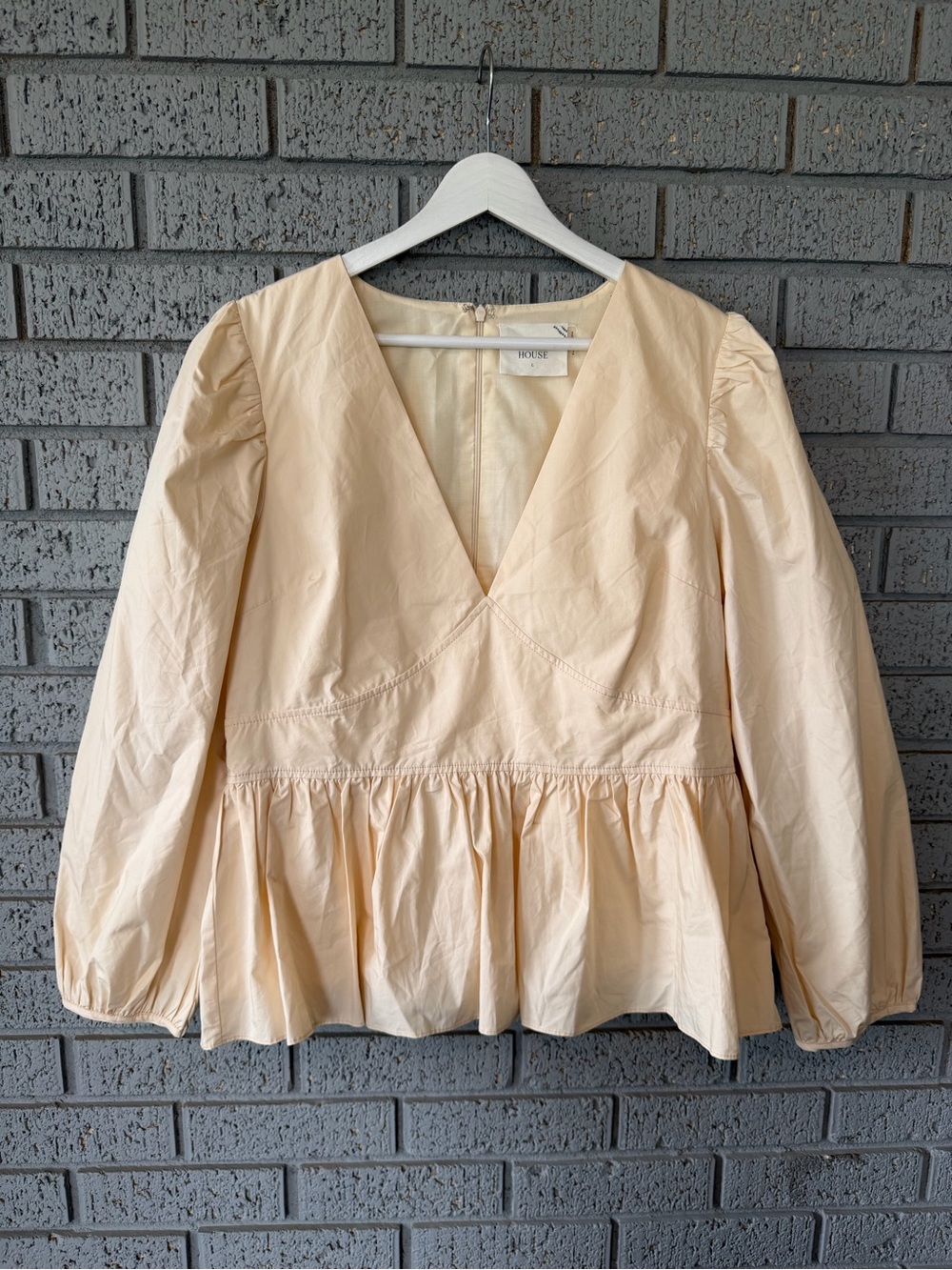 Hyacinth House Tuckernuck Cream Puff Sleeve Elaina V Neck Poplin Top Sz Large